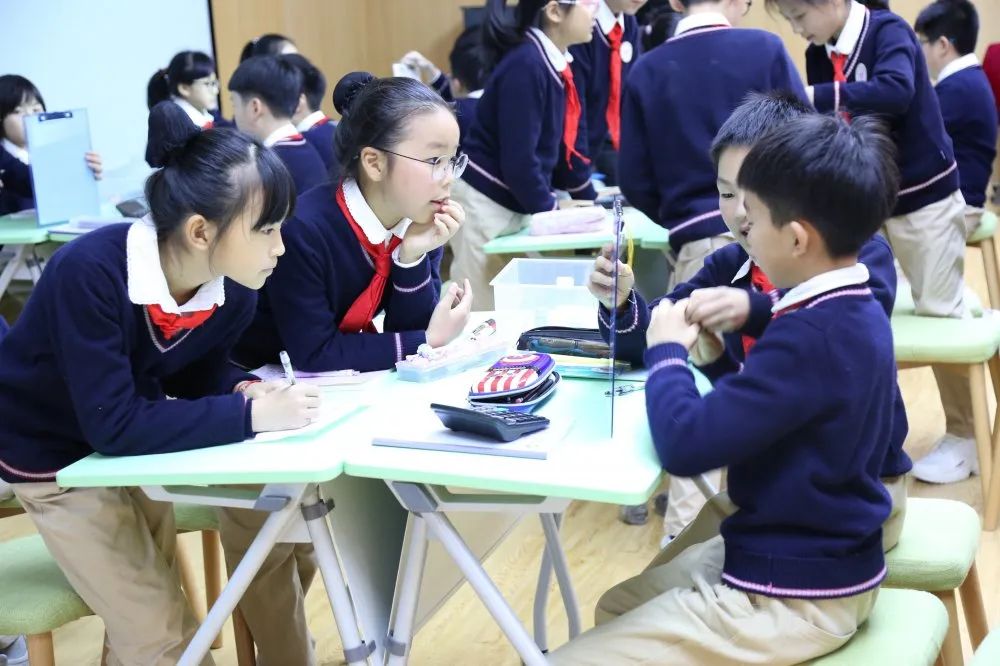 基于真实学习的课堂 —— 小学数学﹒科学“整合：思想与方法”专题研讨活动