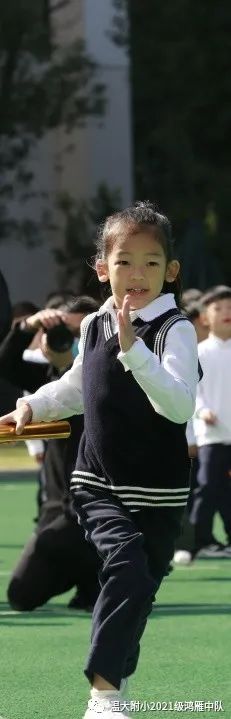 小学生涯第一次运动会——鸿雁中队 小学生涯第一次运动会——鸿雁中队