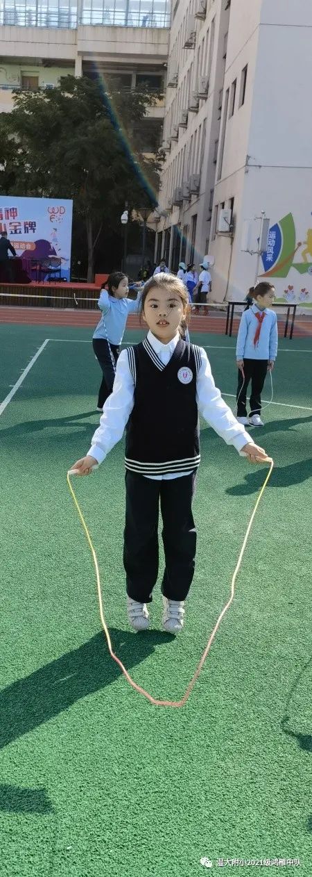 小学生涯第一次运动会——鸿雁中队 小学生涯第一次运动会——鸿雁中队
