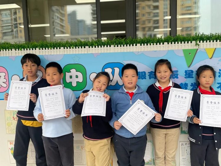 学习传统节日，增强民族自信 l  记未来星中队中华传统文化综合性学习活动