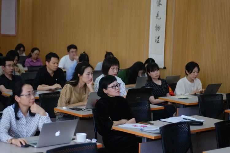 聚焦新课标凝心汇智     探索大单元深耕项目 ---温大附小短线项目化学习优化校本教研活动