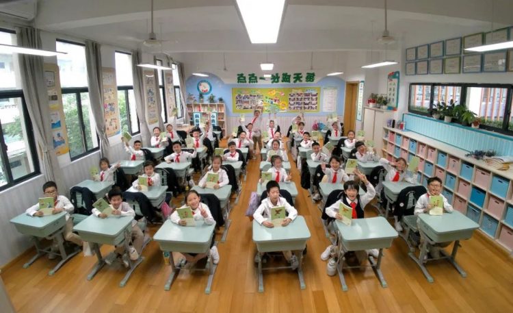 读寓言故事,沐智慧之光 读寓言故事,沐智慧之光