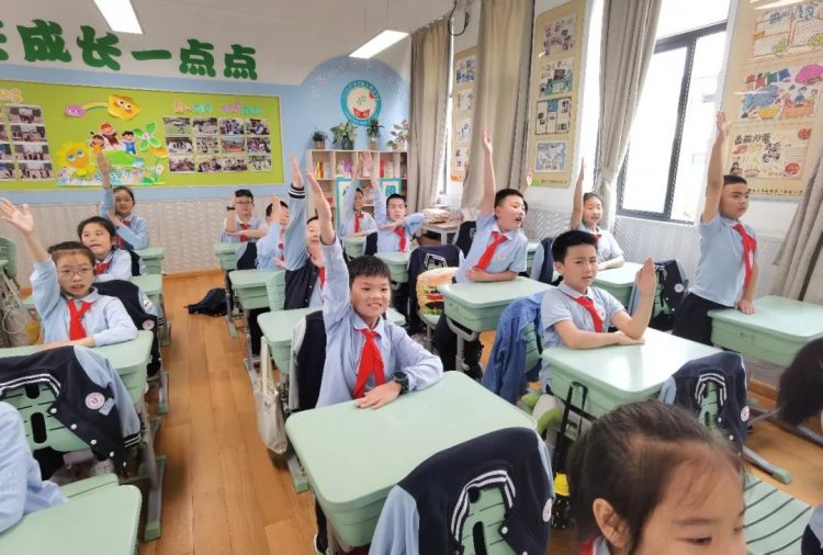 读寓言故事,沐智慧之光 读寓言故事,沐智慧之光