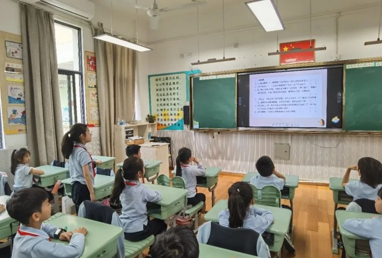 读寓言故事,沐智慧之光 读寓言故事,沐智慧之光
