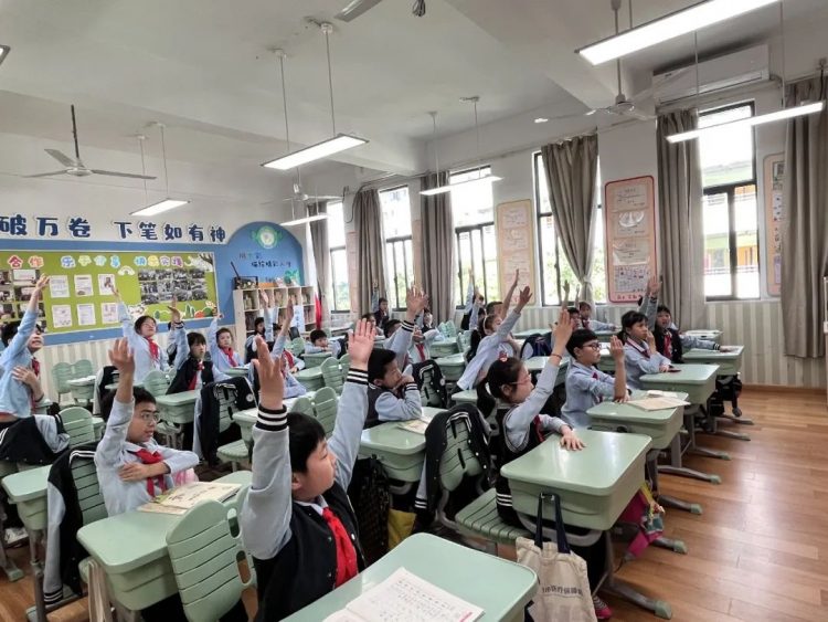 读寓言故事,沐智慧之光 读寓言故事,沐智慧之光