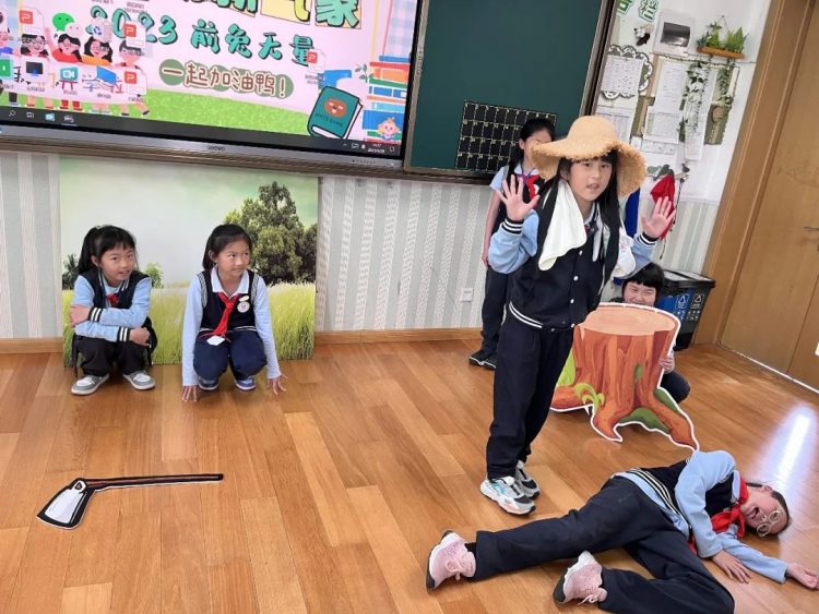 读寓言故事,沐智慧之光 读寓言故事,沐智慧之光